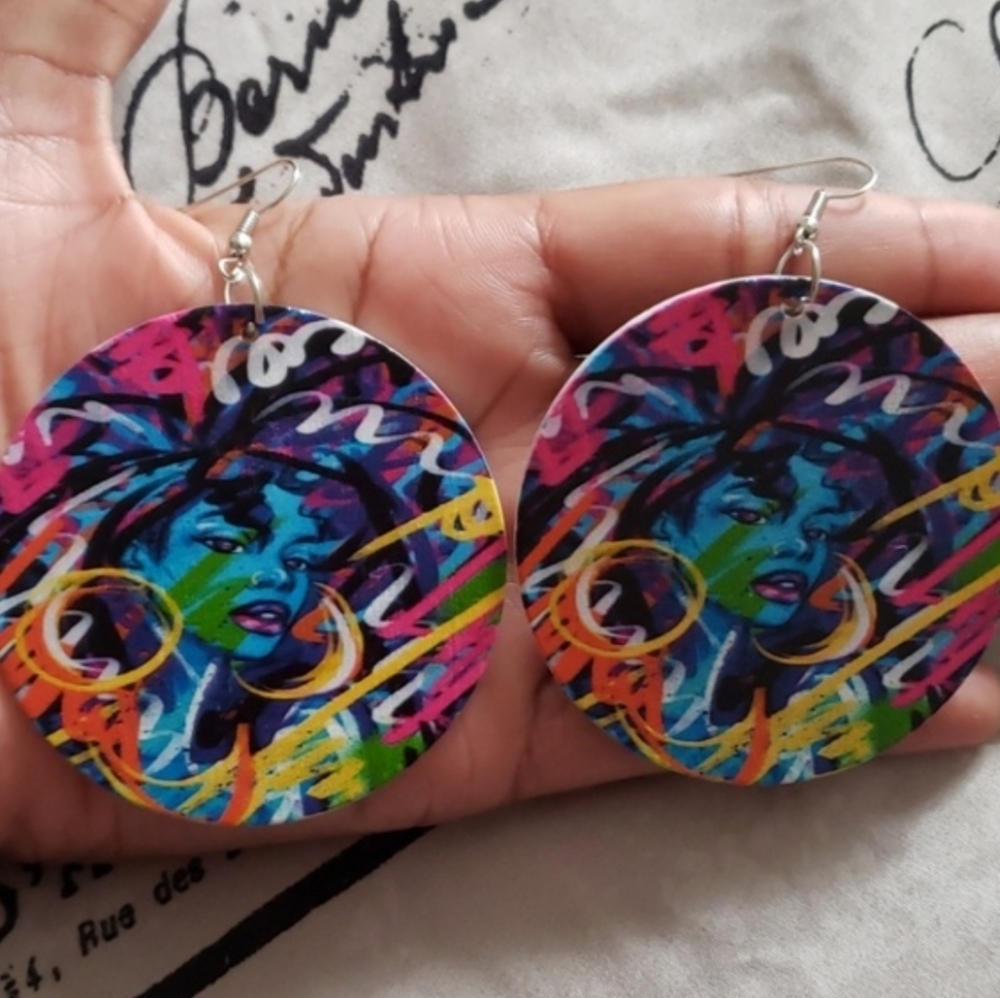 🌈Gorgeous Colorful Print Black Women Earrings🌈